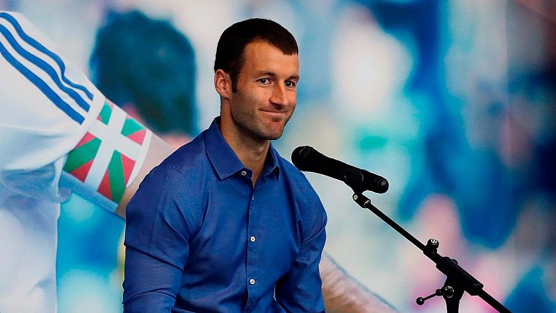 Agirretxe anuncia su retirada tras 10 temporadas en la Real Sociedad