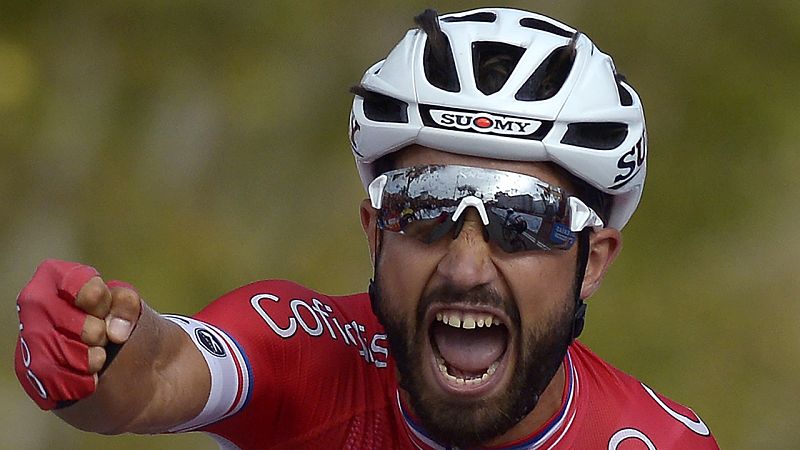 Bouhanni gana en San Javier, donde el calor y el viento hacen estragos en el pelot�n