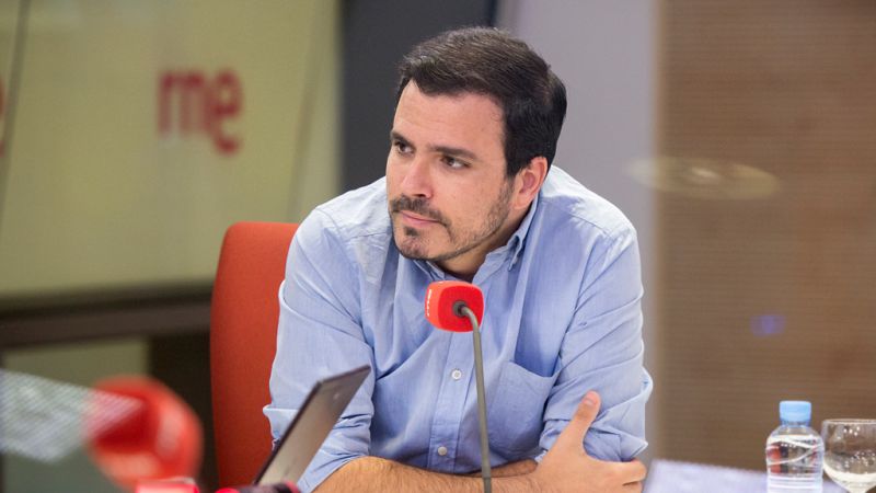 Garzón califica de acto de "censura" la campaña para retirar los lazos amarillos