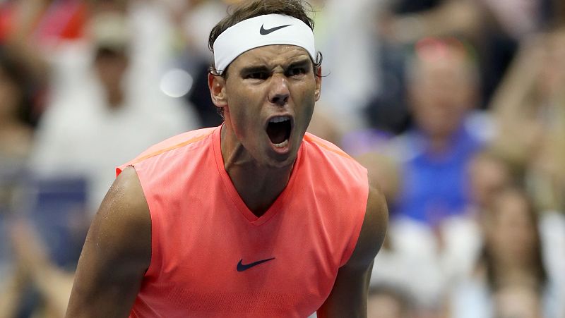 Rafa Nadal pasa a octavos remontando a Khachanov