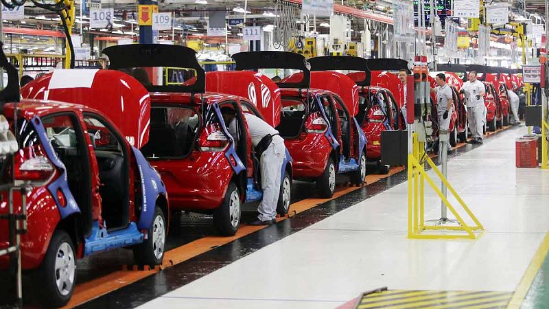 Las matriculaciones de turismos se disparan casi un 50% en agosto con la llegada del nuevo protocolo de emisiones