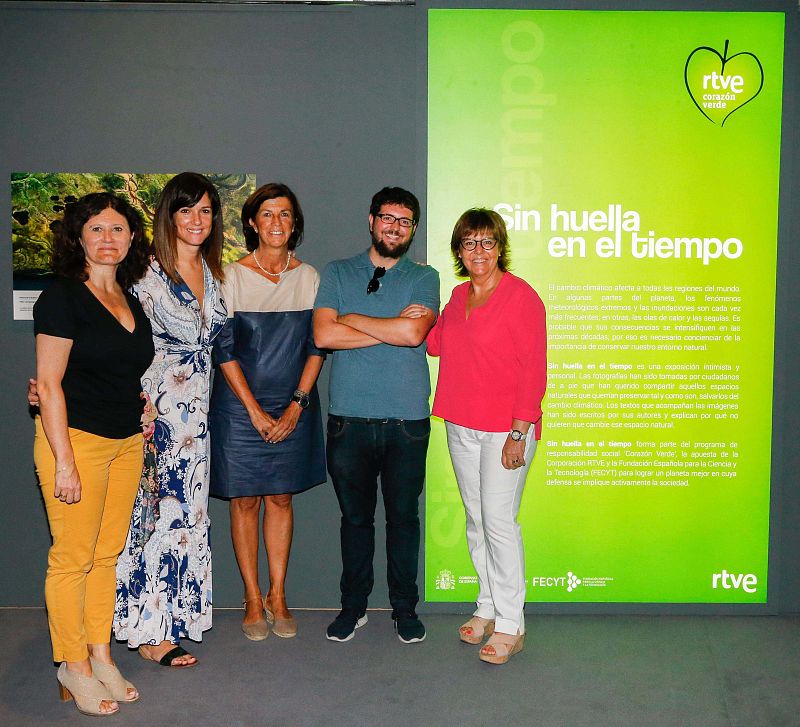 RTVE y FECYT inauguran la exposición de fotografía 'Sin huella en el tiempo'