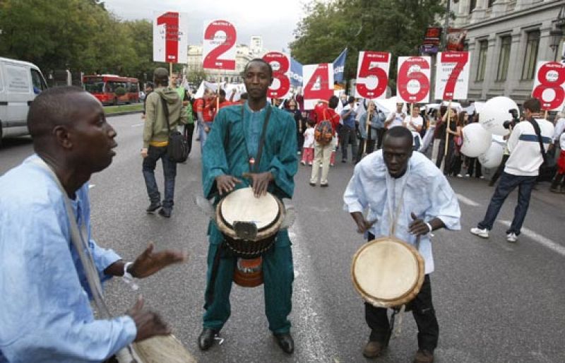 Miles de personas de toda España salen a la calle contra la pobreza