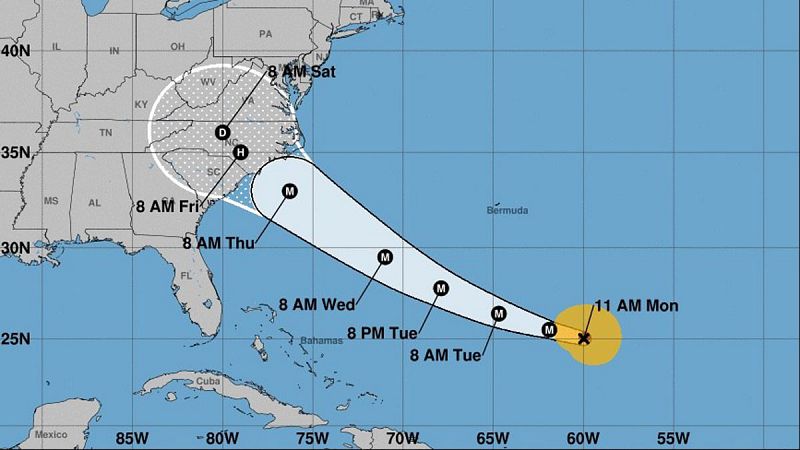 El huracán Florence sube a categoría 4 mientras se aproxima a la costa sureste de EE.UU.