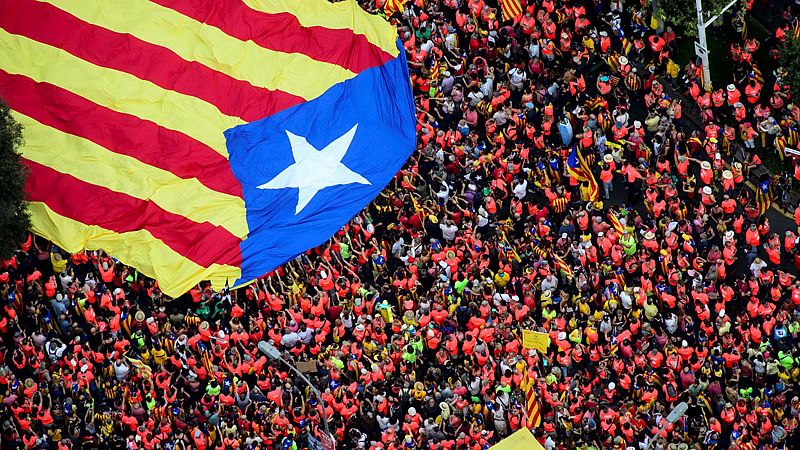 El independentismo lleva el pulso a la calle en una Diada convertida en clamor por la libertad de los presos