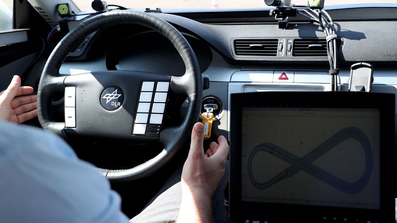 La DGT propone asistentes de velocidad obligatorios en los coches