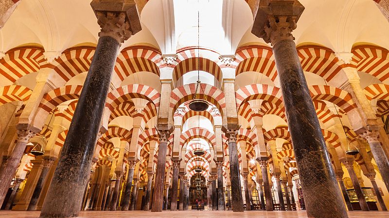 Un comit de expertos considera que la Mezquita de Crdoba nunca ha sido propiedad de la Iglesia