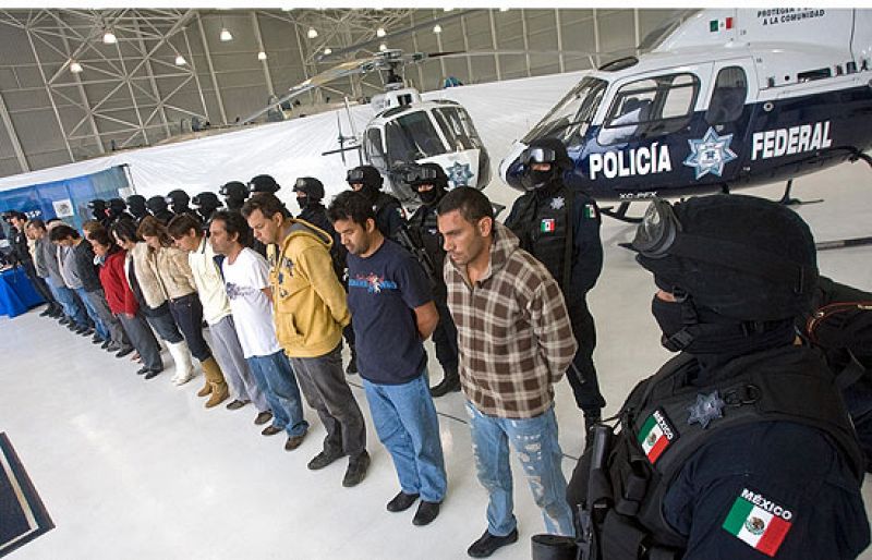 La policía mexicana detiene a 15 presuntos miembros del cartel colombiano Cali