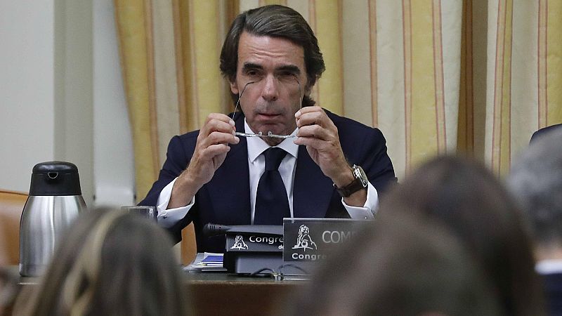 Aznar se enzarza en un bronco intercambio con Iglesias y Rufián sobre la financiación del PP
