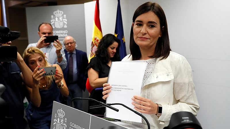 La jueza del caso máster comienza a investigar el de la exministra Carmen Montón