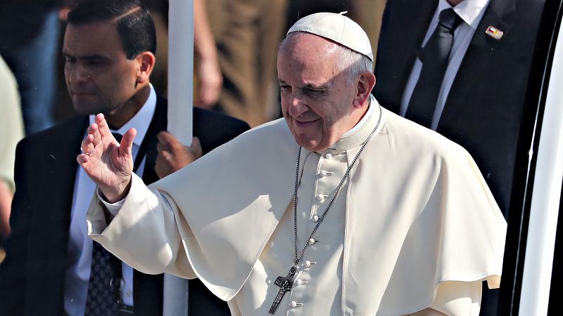 China se anota un triunfo mientras El Vaticano cosecha críticas por el acuerdo sobre los obispos