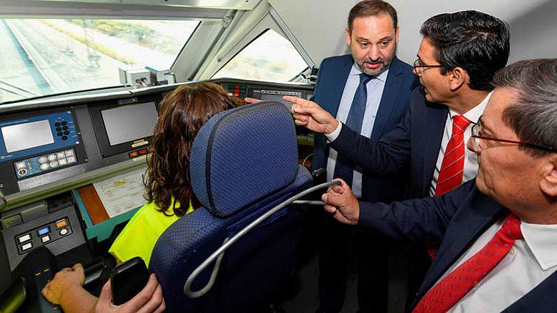 Fomento anuncia que el AVE a Granada empezará a circular en junio de 2019