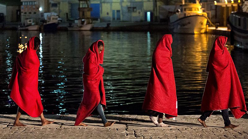 La Marina marroquí dispara a una patera tripulada por un español y mata a una persona