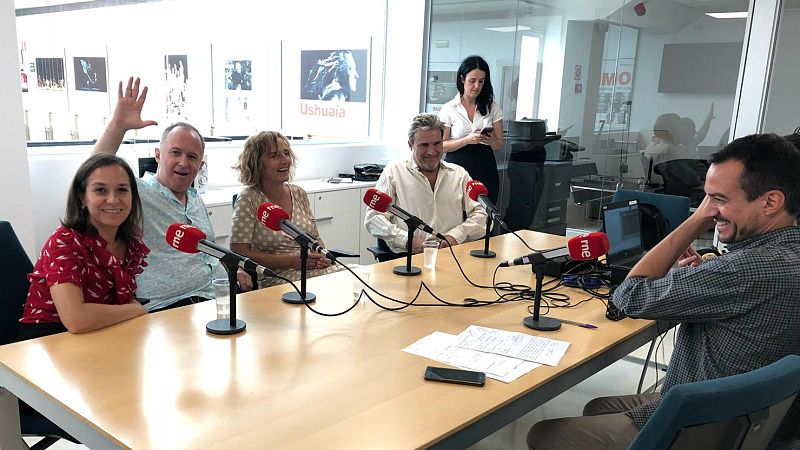 Con los obreros del teatro al Español y el Temporada Alta de Girona
