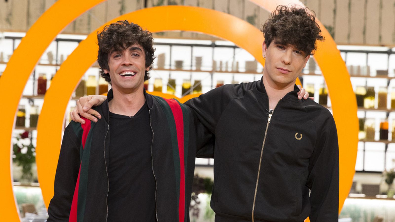 MasterChef Celebrity - Los Javis visitan a los aspirantes de 'MasterChef Celebrity 3'