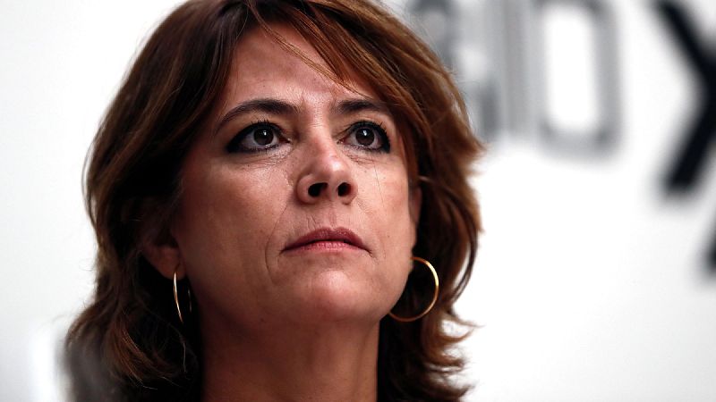 El juez pide investigar si hay relación entre el excomisario Villarejo y la filtración de los audios de Delgado