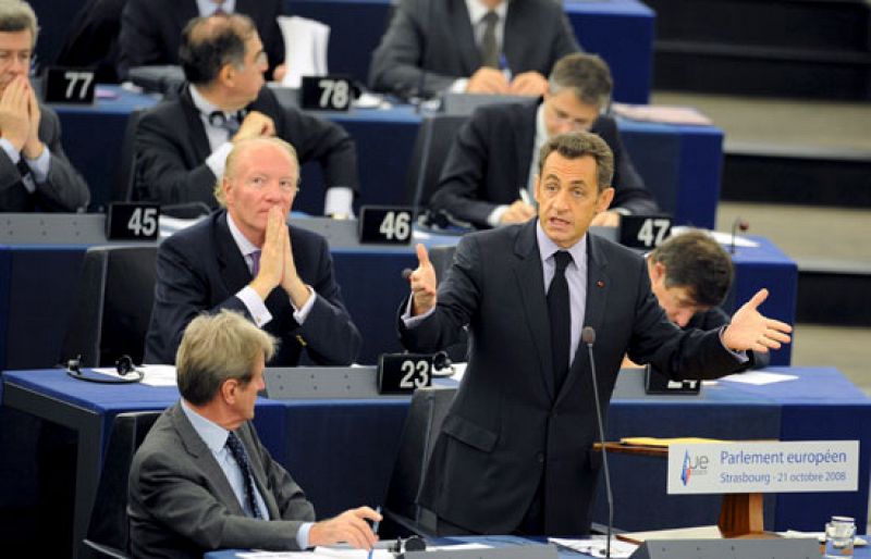Sarkozy deja fuera a España de la cumbre mundial porque no es miembro del G8