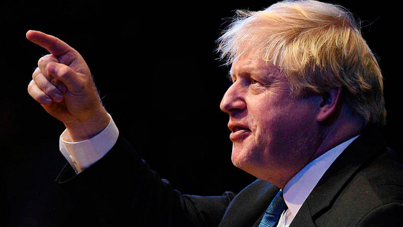 Boris Johnson califica la propuesta de 'Brexit' de Theresa May de "escándalo constitucional"