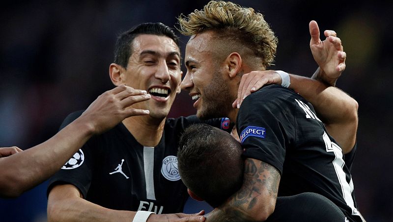 Neymar anota un triplete en la goleada del PSG al Estrella Roja