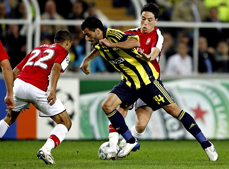 La goleada del Arsenal al Fenerbahçe hace tambalearse a Aragonés
