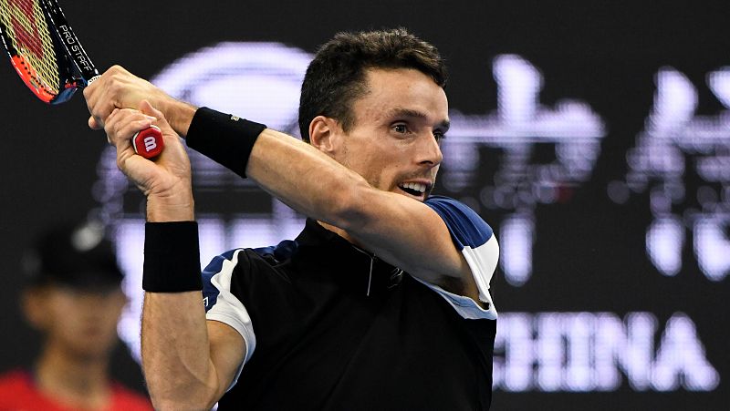 Roberto Bautista accede a segunda ronda en Shanghái