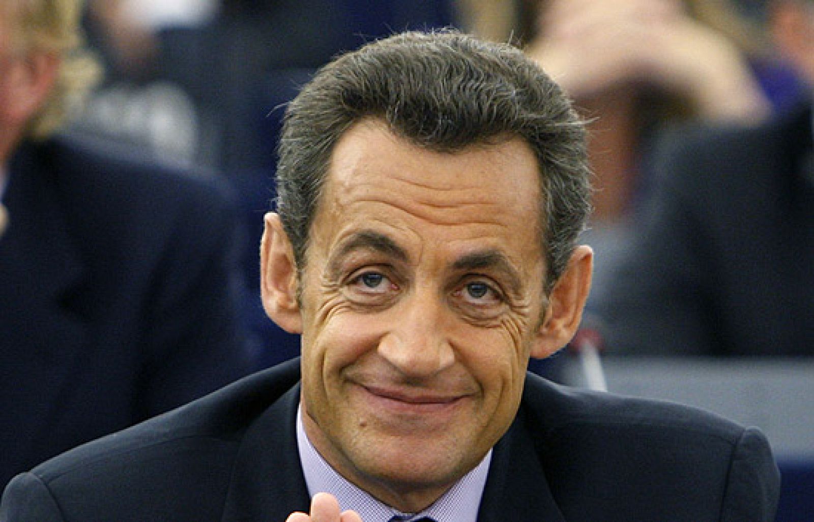 Sarkozy quiere que España esté en la cumbre | Ver