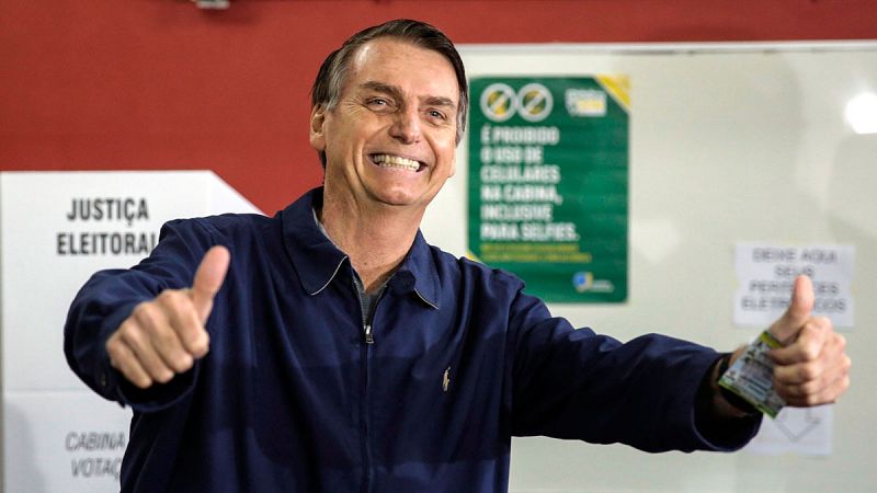 Bolsonaro promete privatizaciones y una reducción del tamaño del Estado si gana las elecciones en Brasil