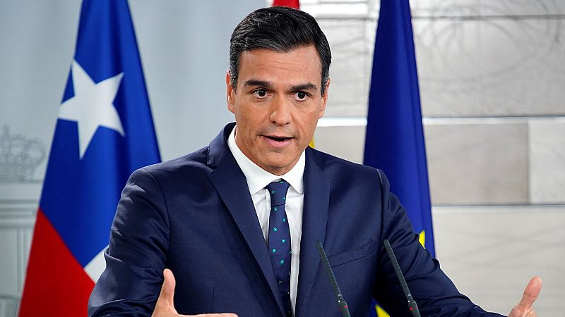 Sánchez no explicará su tesis en el Senado para "prestigiarlo" y acusa a PP y Cs de "alimentar a la ultraderecha"