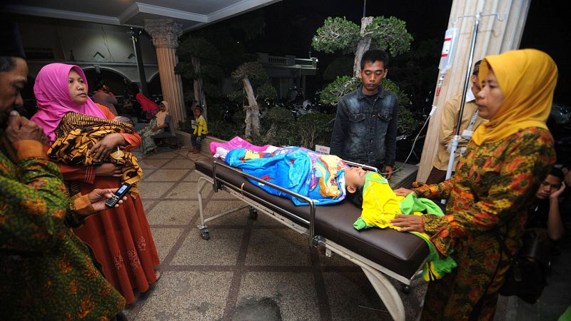 Al menos tres muertos y cuatro heridos tras un terremoto entre las islas indonesias de Bali y Java