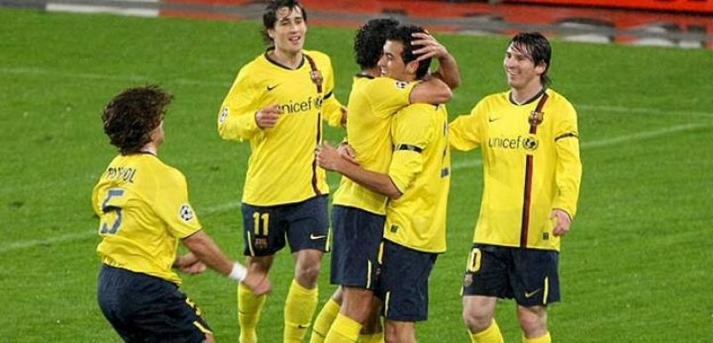 El Barça golea y asegura su clasificación