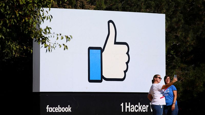 La OCU demanda a Facebook por la cesión irregular de datos de sus usuarios españoles