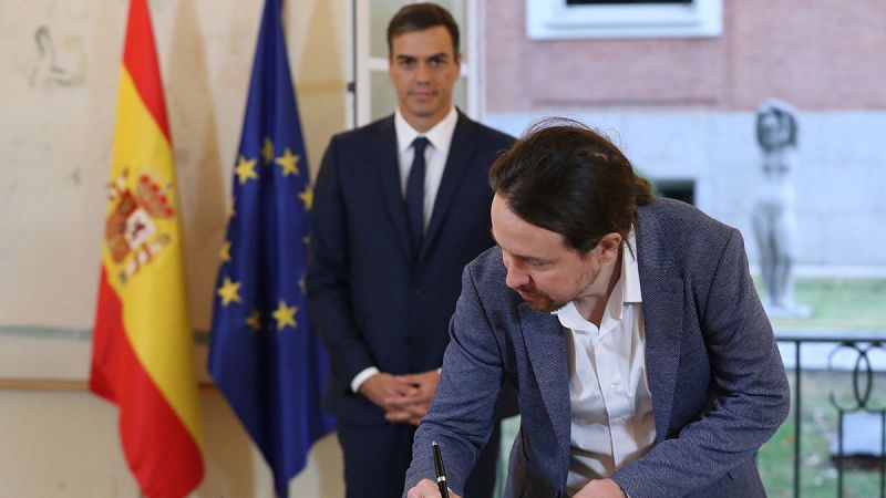 Gobierno y Podemos firman un acuerdo para garantizar la legislatura