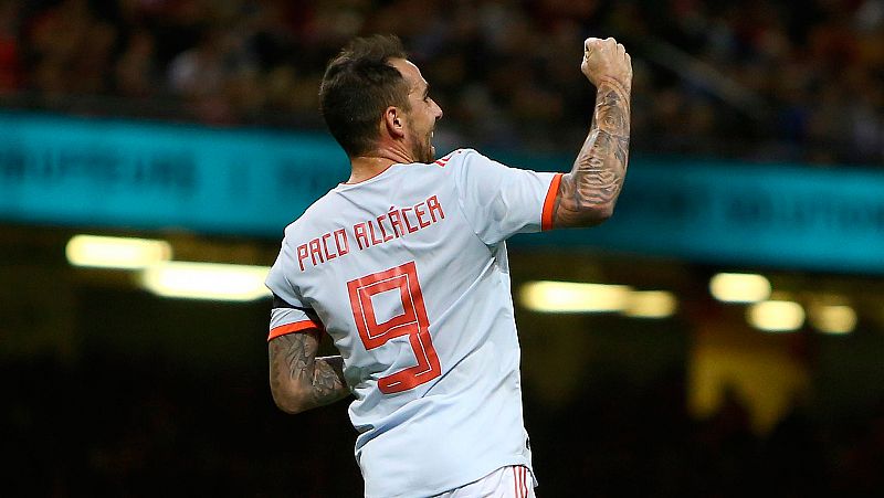 Alcácer se postula con goles para ser el '9' de España