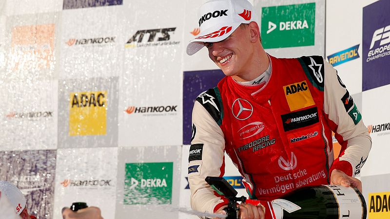 Mick Schumacher, campeón de Europa de F3 28 años después que su padre