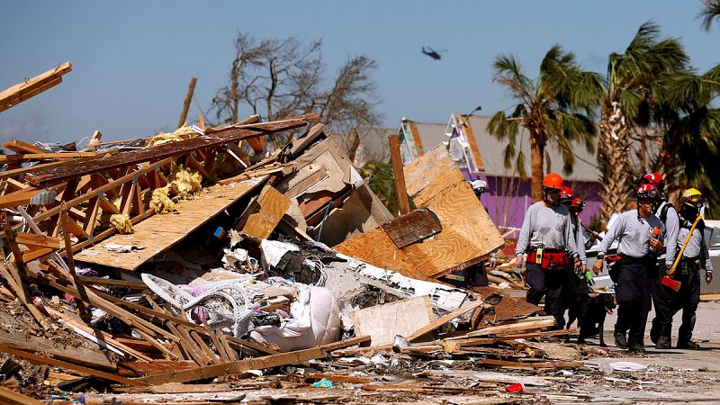 El Huracán Michael deja un rastro de destrucción en Florida mientras los equipos de rescate buscan supervivientes