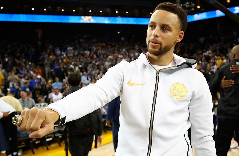 Los Warriors y los Celtics comienzan fuerte la nueva temporada