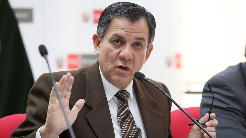 Dimite el ministro peruano del Interior tras la fuga a España de un exjuez investigado por corrupción