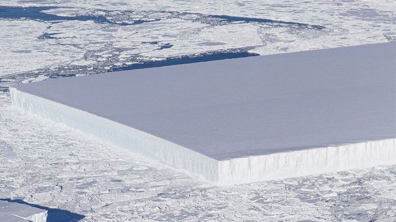 La NASA descubre un insólito iceberg con forma rectangular en la Antártida