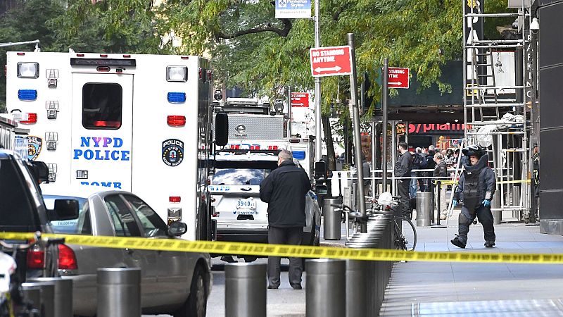 Hallan paquetes con explosivos dirigidos a los Clinton, los Obama, dirigentes demócratas y la CNN