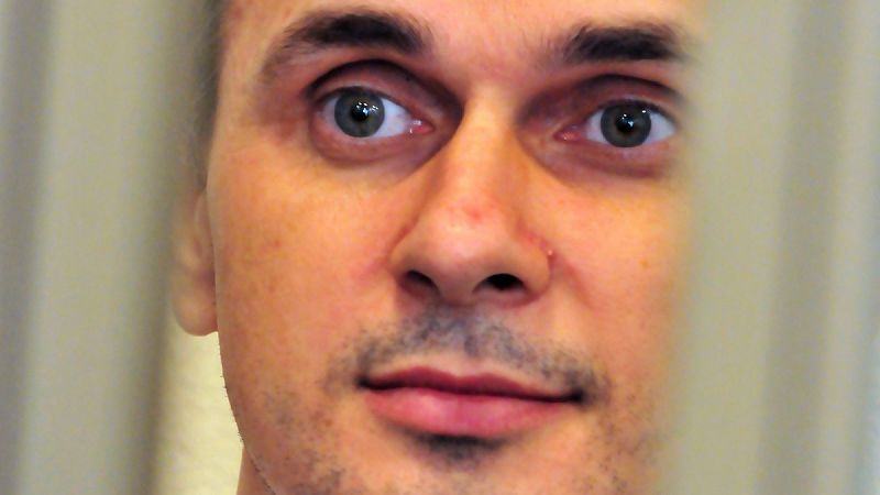 El cineasta ucraniano encarcelado en Rusia, Oleg Sentsov, gana el premio Sájarov