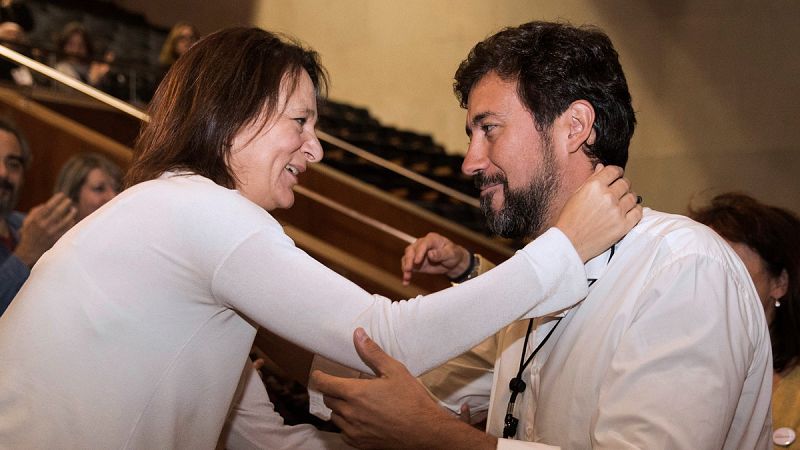 Antón Gómez-Reino gana las primarias de Podemos en Galicia a Carolina Bescansa