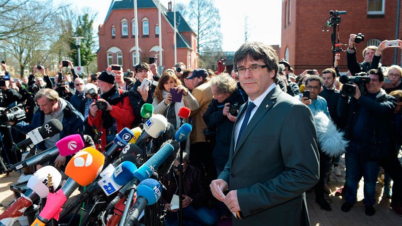 El juez archiva la causa contra los acompañantes de Puigdemont cuando fue detenido en Alemania