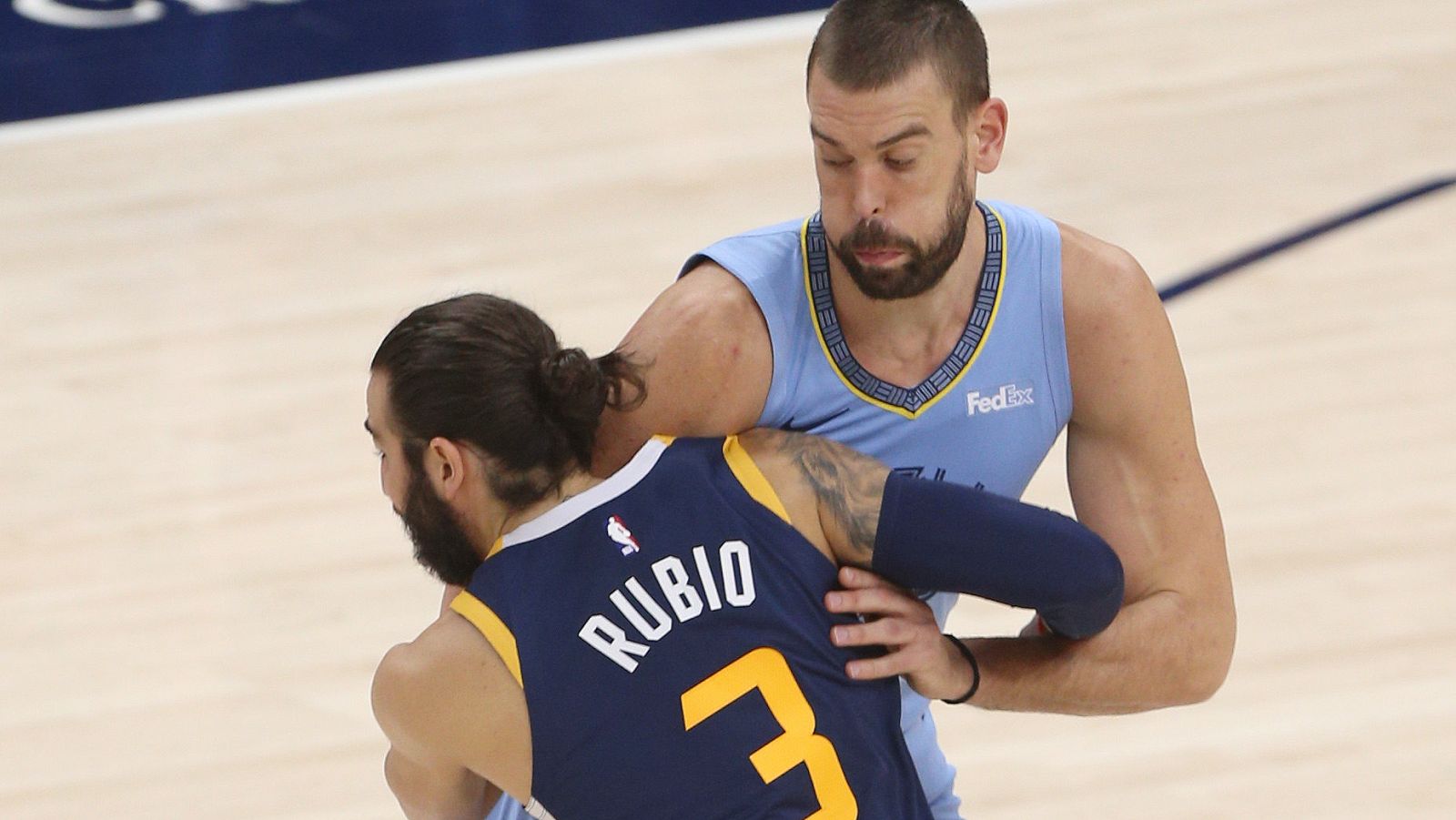 Ambos firmaron un doble-doble pero solo uno se llevó la victoria del partido. Los Grizzlies de Marc Gasol se hicieron con el triunfo sobre los Jazz de Ricky Rubio en la NBA.