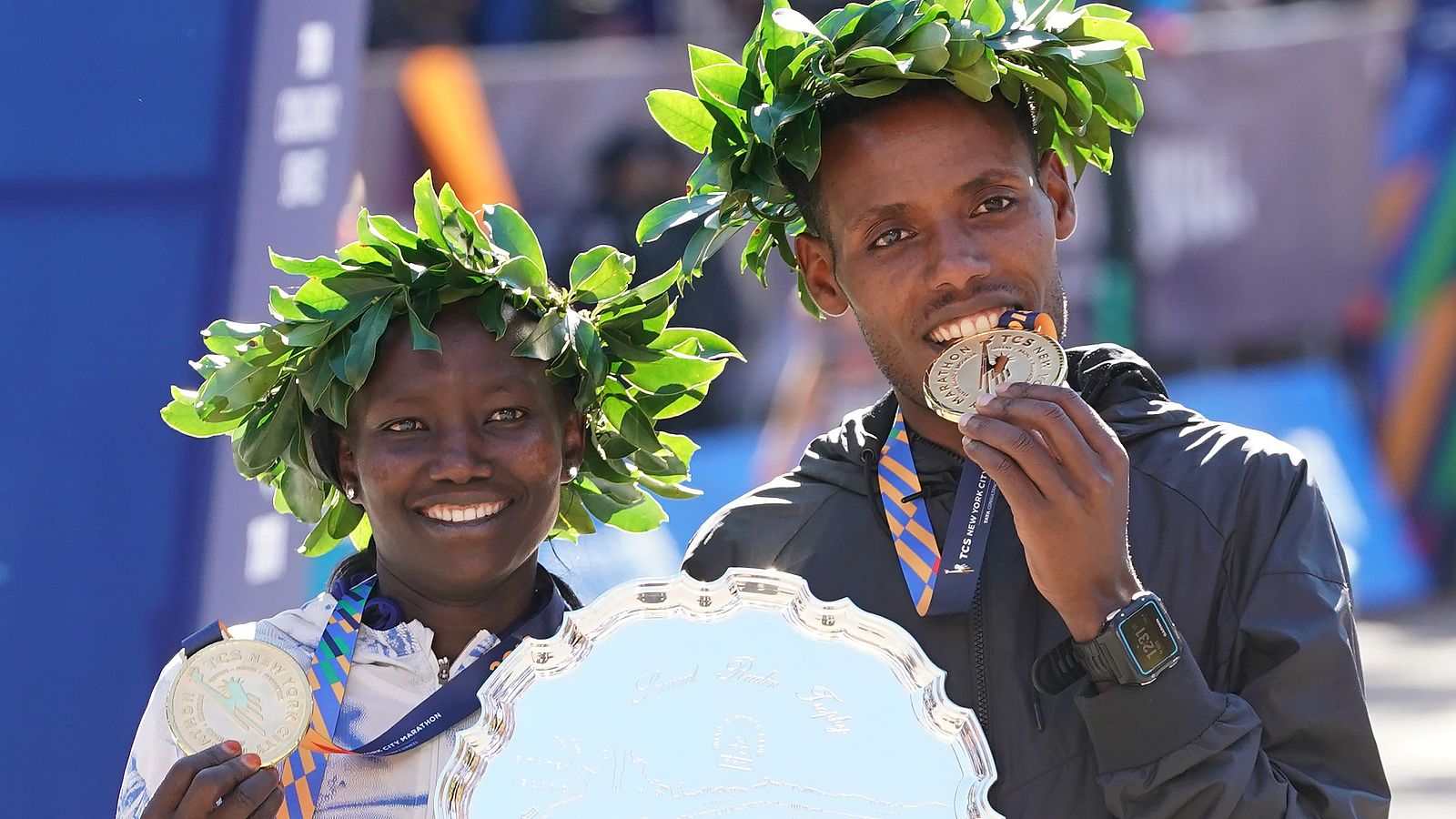La atleta keniana Mary Keitany ha ganado por cuarta vez el maratón de Nueva York, donde había encadenado tres victorias seguidas entre 2014 y 2016, mientras que en hombres el etíope Lelisa Desisa se estrenó como campeón.