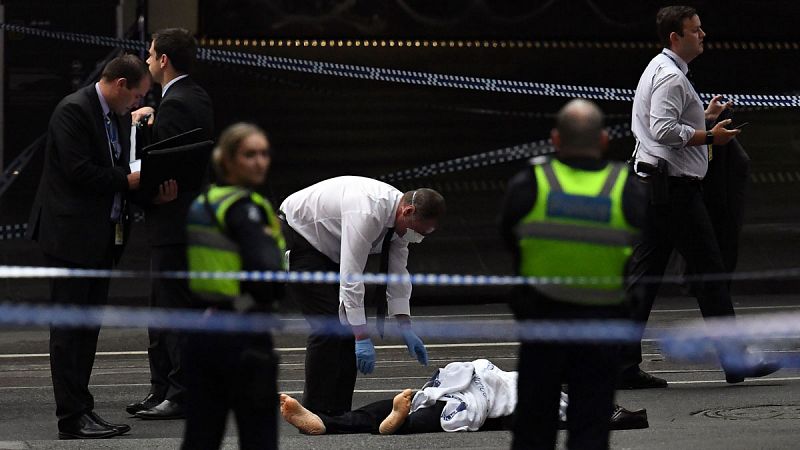 La Policía investiga como terrorismo un apuñalamiento en Melbourne con un muerto