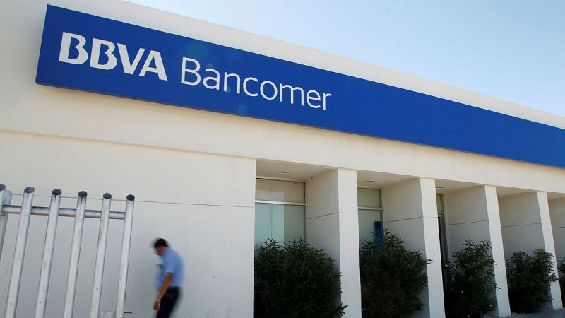El BBVA se desploma en Bolsa ante la propuesta de México para eliminar las comisiones bancarias