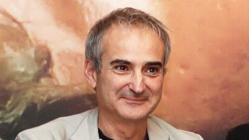 Olivier Assayas y la "peligrosa era digital" de 'Non-fiction'