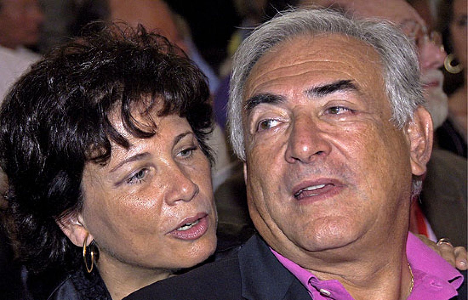 Strauss Kahn, eximido de cargos | Ver