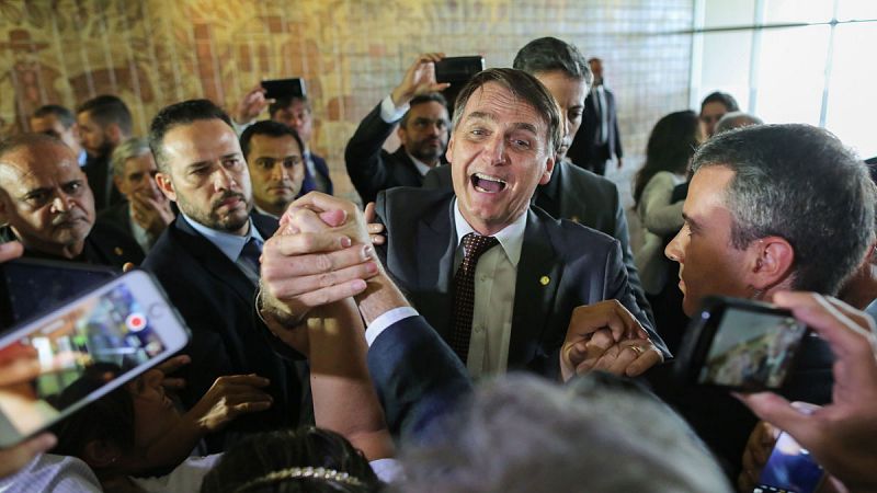 "Toda la iglesia de Brasil rezó por Bolsonaro"