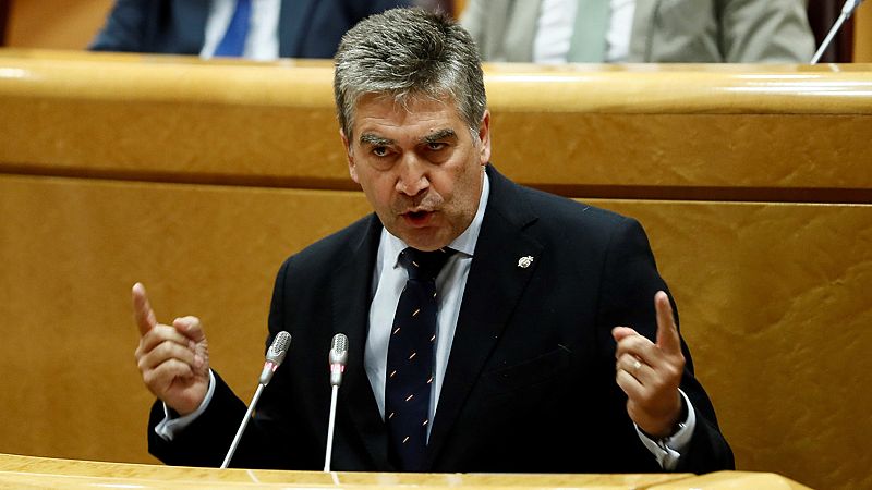 Cosidó dice que se interpretó "mal" su 'whatsapp' sobre el CGPJ en que ponía: "Controlaremos la Sala Segunda desde detrás"